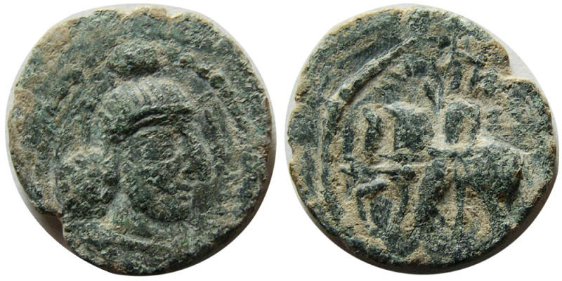 SASANIAN KINGS. Ardashir I to Shapur I. Æ Unit (2.58 gm; 19 mm). Eastern Sasania...