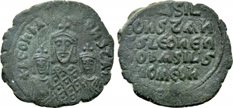 BASIL I THE MACEDONIAN, with LEO VI and CONSTANTINE (867-886). Follis. Constanti...