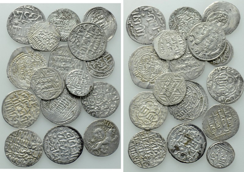 16 Islamic Coins. 

Obv: .
Rev: .

. 

Condition: See picture.

Weight:...