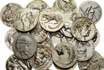 Medaillen / Medals
 Silbermedaille / Silver medal 1968 - 1994 ca. 32.9 mm. Hans Erni Medaillen / Medals (22 x). Münzenkatalog Erwin Dietrich 2016, S....