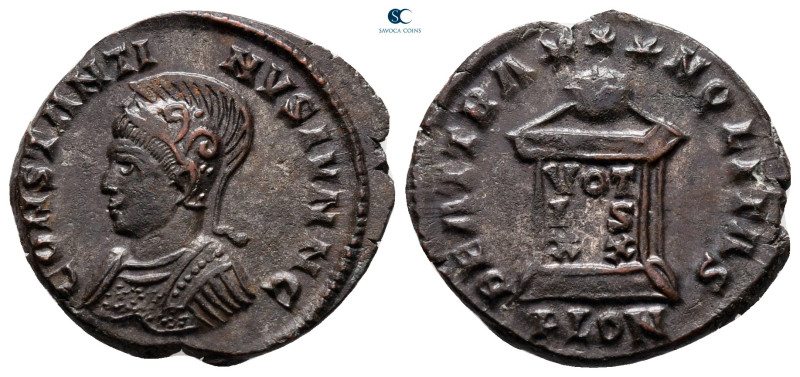 Constantine II, as Caesar AD 317-337. Londinium
Follis Æ

20 mm, 2,64 g


...