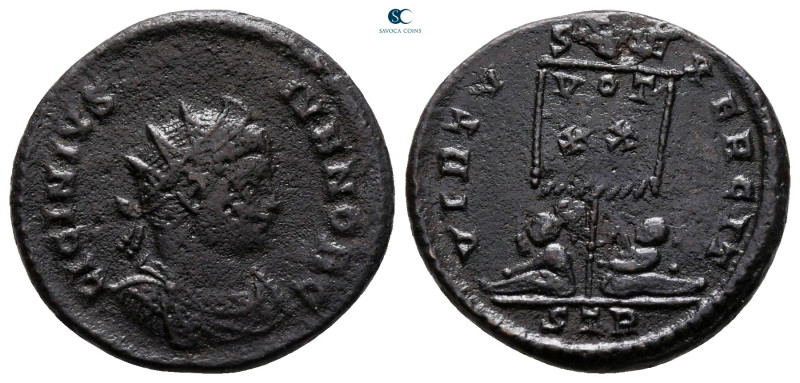 Licinius II, as Caesar AD 317-324. Treveri
Follis Æ

19 mm, 3,00 g



ver...