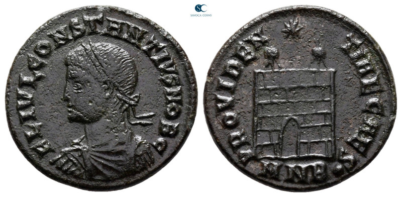 Constantius II, as Caesar AD 337-347. Nicomedia
Follis Æ

19 mm, 2,64 g


...