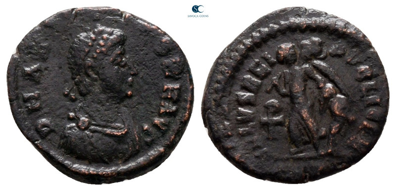 Arcadius AD 383-408. Nicomedia
Follis Æ

14 mm, 1,27 g



very fine