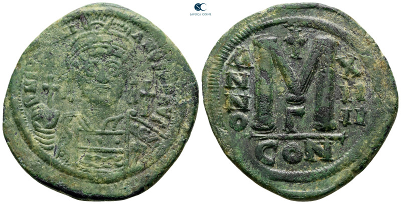 Justinian I AD 527-565. Constantinople
Follis or 40 Nummi Æ

40 mm, 22,05 g
...