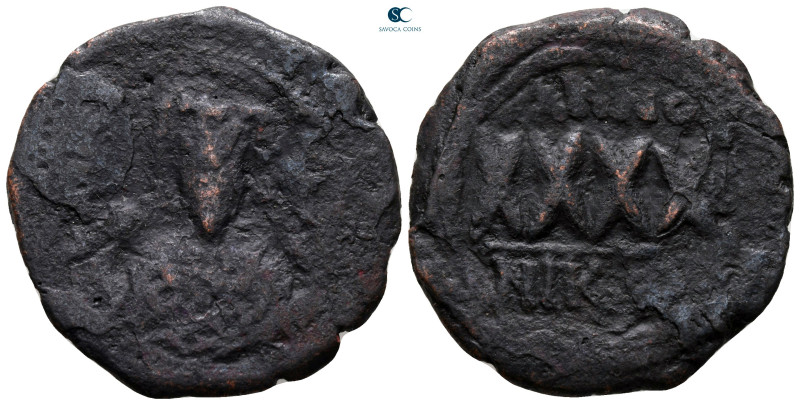 Phocas AD 602-610. Nikomedia
Follis or 40 Nummi Æ

32 mm, 8,94 g



fine