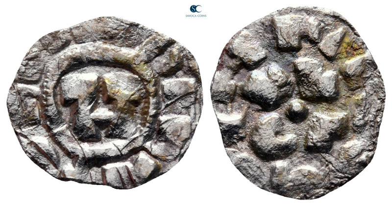 Italy. Lucca. Henry II AD 1004-1024. 
Denier AR

15 mm, 0,60 g



very fi...