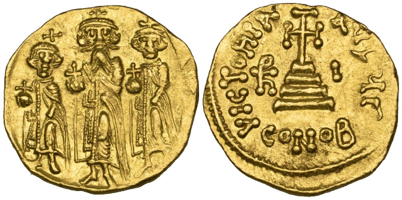 Heraclius (610-641), solidus, Constantinople, standing figures of Heraclius betw...