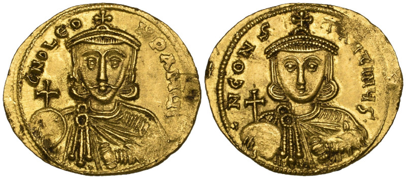 Leo III the Isaurian (717-741), solidus, Constantinople, bust facing holding glo...