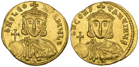 Leo III the Isaurian (717-741), solidus, Constantinople, bust facing holding globus cruciger and akakia; rev., facing bust of Constantine V holding gl...