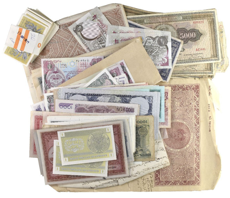 World Banknotes: a varied group of issues (about 250), including unused blocks o...