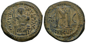 Justinian I (527-565). Æ 40 Nummi. AE 18.24g