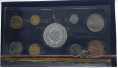 1975. Francia. CAJA DE 9 PIEZAS "Fleurs de coins" Monnaie de Paris en blíster.. Ag. SC. Est.50.