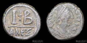 Byzantine. Justin I 518-527AD. AE 12 Nummi