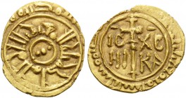 ITALY. Sicilia (Regno) . Ruggero II, 1130-1154. Tarì (Gold, 13 mm, 0.79 g), Palermo, 1140-1154. Kufic legend in two margins around three pellets in ci...