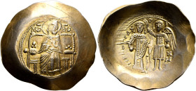 Isaac II Angelus, first reign, 1185-1195. Aspron Trachy (Electrum, 30 mm, 3.99 g, 6 h), Constantinopolis. The Virgin Mary enthroned facing, nimbate, w...