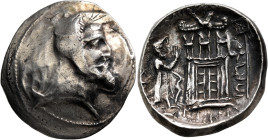 KINGS OF PERSIS. Autophradates (Vadfradad) I, early 2nd century BC. Tetradrachm (Silver, 31 mm, 16.70 g, 12 h), Istakhr (Persepolis). Head of Vadfrada...