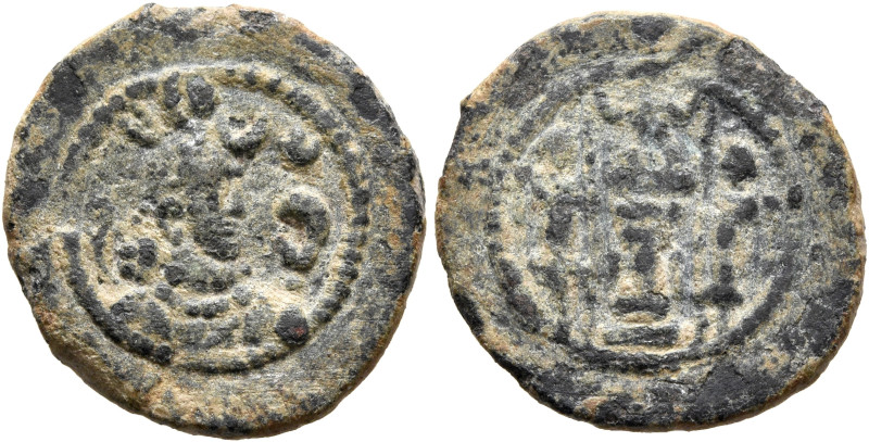 SASANIAN KINGS. Yazdgard I, 399-420. Pashiz (Bronze, 18 mm, 2.50 g, 2 h). Draped...
