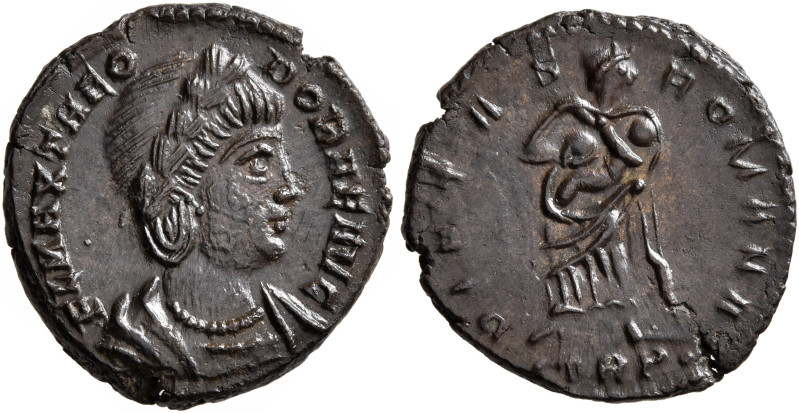 Theodora, died before 337. Follis (Bronze, 16 mm, 2.00 g, 12 h), Treveri, Septem...