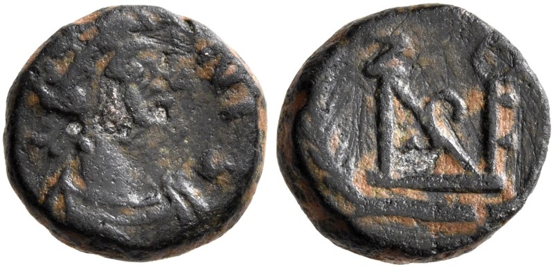 Aelia Zenonis, Augusta, 475-476. Nummus (Bronze, 9 mm, 1.15 g, 7 h), struck unde...