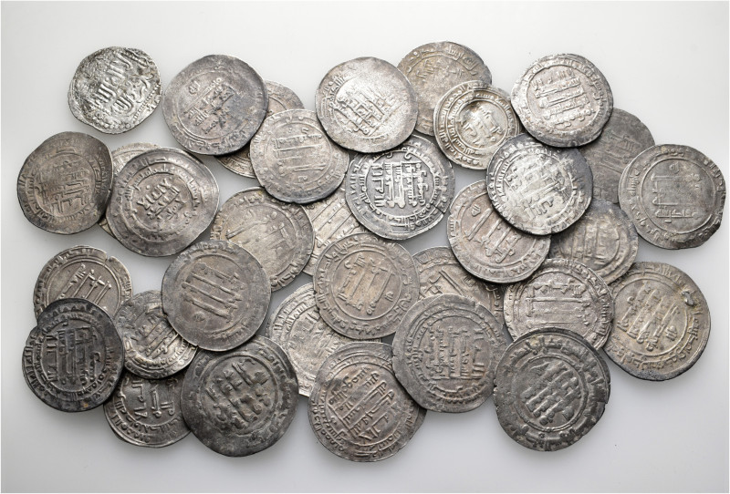 A lot containing 33 silver coins. Including: Islamic. Fine to very fine. LOT SOL...