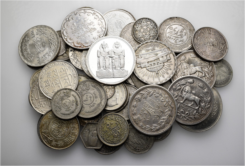 A lot containing 55 silver coins (466 g). All: Islamic. Very fine to extremely f...