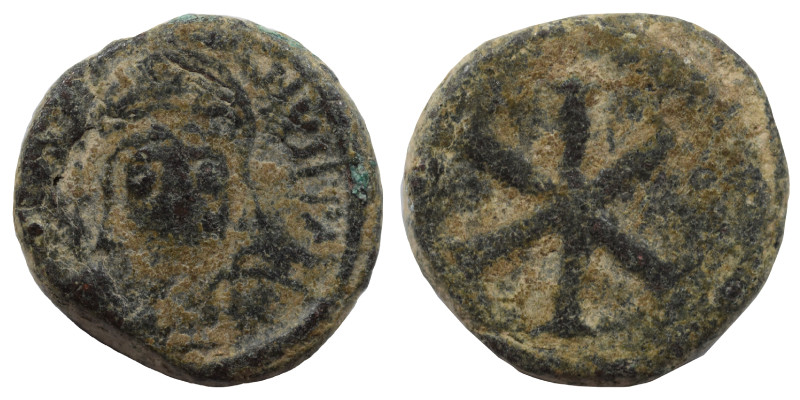 Justinian I, 527-565. Dekanummium (bronze, 4.41 g, 16 mm), uncertain mint. Helme...