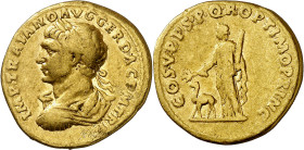 (107 d.C.). Trajano. Áureo. (Spink falta) (Co. falta) (RIC. 142 var) (Calicó 1005). 7,03 g. MBC.