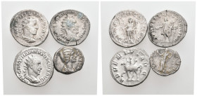 4 ROMAN SILVER DENAR COIN LOT
See picture.No return.

94