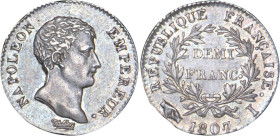 1/2 FRANC, 50 CENTIMES
DEMI FRANC Napoléon empereur (calendrier grégorien)
1807 I - SPL 60 (SUP+)
Rarissime surtout en l'état !!!


G 396, F 175...