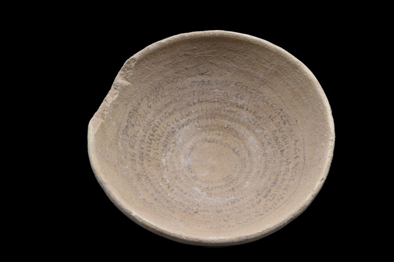 ARAMAIC POTTERY INCANTATION DEVIL TRAP BOWL
Ca. 600-800 AD. A Judeo-Aramaic "de...