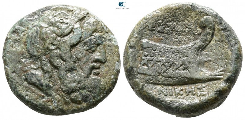 Macedon. Thessalonica 200-100 BC. 
Bronze Æ

23mm., 11,75g.

Laureate head ...
