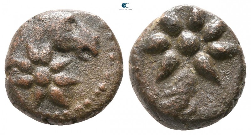 Pontos. Uncertain mint circa 130-100 BC. 
Bronze Æ

9mm., 2,01g.

Head of h...