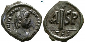Justinian I. AD 527-565. Thessalonica. 16 Nummi Æ