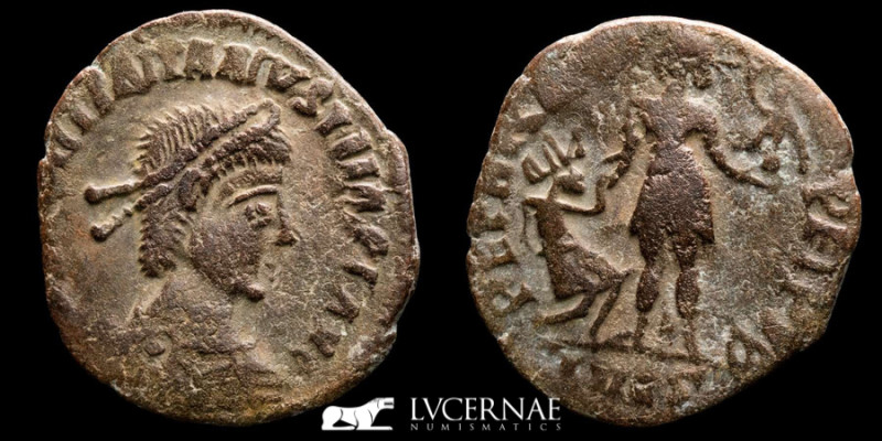 Roman Empire - Valentinianus II (378-383 A.D.) Barbarous style.
Bronze maiorina ...