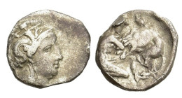 Southern Apulia, Tarentum, c. 380-325 BC. AR Diobol (12mm, 1.10g). Head of Athena r., wearing crested helmet decorated with Skylla. R/ Herakles kneeli...