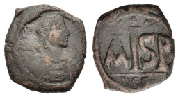 Justinian I (527-565). Æ 16 Nummi (19.5mm, 6.50g). Thessalonica, 538-552. Diademed, draped and cuirassed bust r. R/ Large IS; cross between two pellet...