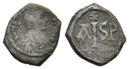 Justinian I (527-565). Æ 16 Nummi (21mm, 7.20g). Thessalonica, 538-552. Diademed, draped and cuirassed bust r. R/ Large IS; christogram above, A-P acr...
