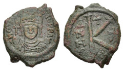 Maurice Tiberius (582-602). Æ 20 Nummi (20mm, 6.30g). Nicomedia(?). Crowned facing bust holding globus cruciger. R/ Large K. Cf. Sear 497. Good Fine