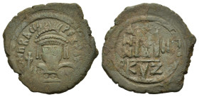 Heraclius (610-641). Æ 40 Nummi (30mm, 11.10g). Cyzicus, year 2 (611/2). Helmeted and cuirassed facing bust, holding globus cruciger and shield. R/ La...