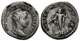 Gordian III. Antoninianus. (21mm, 4.5 g) 238-239 d.C. Rome. Anv.: IMP CAES M ANT GORDIANVS AVG, radiate, draped and cuirassed bust to right. Rev.: IOV...