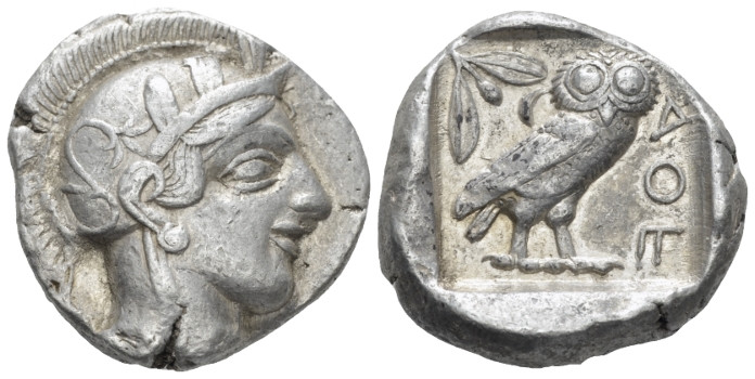 Attica, Athens Tetradrachm circa 450, AR 25.00 mm., 17.12 g.
Head of Athena r.,...