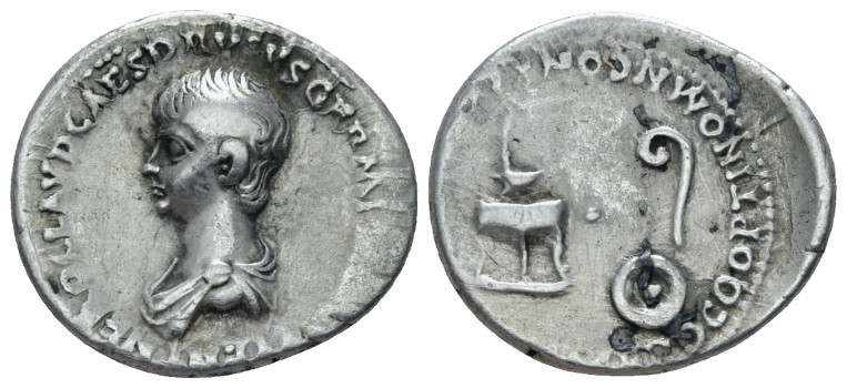 Nero caesar, 50-54 Denarius Rome 50-54, AR 19.00 mm., 3.56 g.
Bare-headed and d...