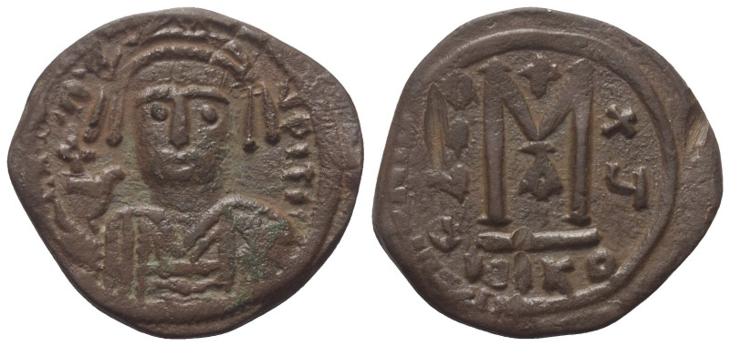 Mauricius Tiberius (582 - 602 n. Chr.).

 Follis (40 Nummi). 597 / 598 n. Chr....