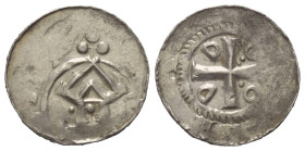 Goslar - Reichsmünzstätte. Otto III. (983 - 1003).

 Denar (Silber). Goslar.
Otto-Adelheid-Pfennig.

Vs: Kirchengebäude, darüber drei Punkte.
Rs...