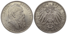 Kaiserreich. Bayern. Prinzregent Luitpold (1886 - 1912).

 2 Mark (Silber). 1911 D. München.
Vs: Kopf rechts.
Rs: Großer Reichsadler.

28 mm. 11...