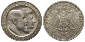 Kaiserreich. Württemberg. Wilhelm II. (1891 - 1918).

 3 Mark (Silber). 1911 F. Stuttgart.
Zur Silbernen Hochzeit.

Vs: Gestaffelte Köpfe rechts....