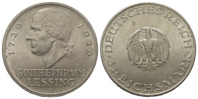 Weimarer Republik.

 3 Mark (Silber). 1929 D. München.
Zum 200. Geburtstag von Gotthold Ephraim Lessing.

Vs: Kopf Lessings links.
Rs: Adler.
...
