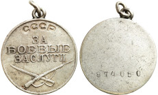 Russia 
RUSSIA / RUSSLAND / РОССИЯ

Russia, USSR. Battle Merit Medal 

Przyzwoicie zachowany.Na stronie odwrotnej wyryty numer 874050.Sańko str. ...