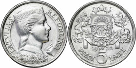 Latvia / Lithuania / Estonia
Latvia. 5 years 1932, London - BEAUTIFUL 

Lekkie przetarte najwyższe partie reliefu, ale moneta pięknie zachowana.KM ...